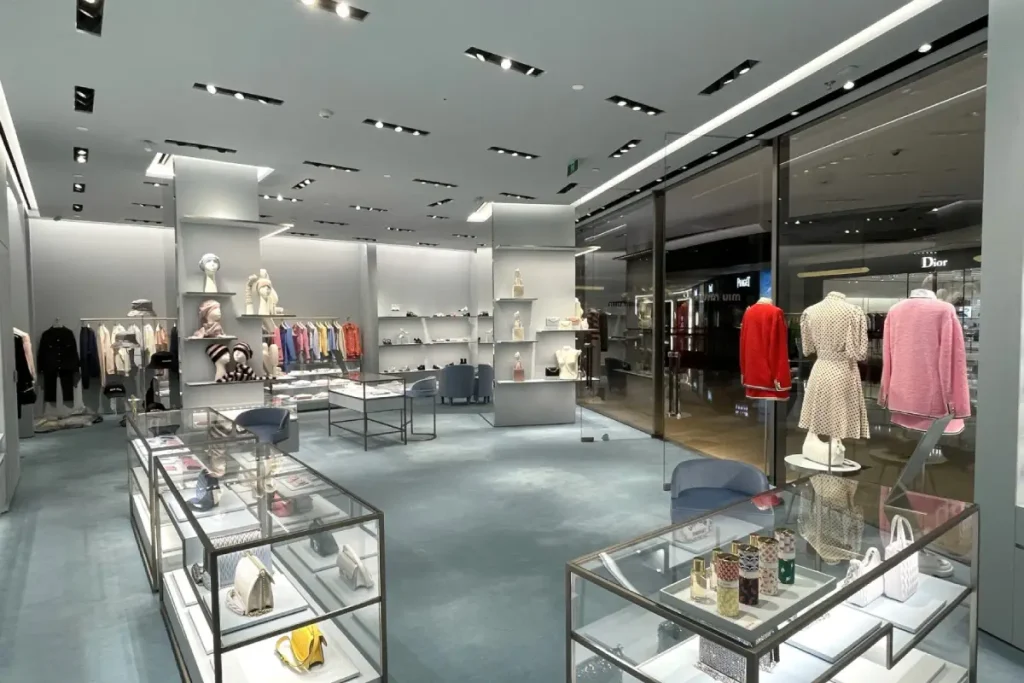 Legend Interiors fit-out project at Guangzhou Taikoo Hui follows strict quality control and inspection standards