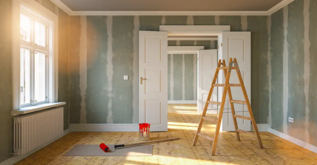  office renovation contractors managing live projects